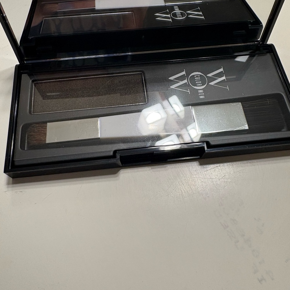 Color Wow Root Coverup Powder - Picture 4 of 6